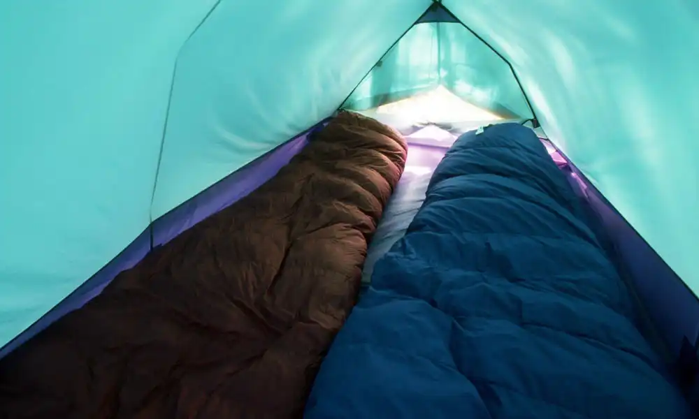 what-to-do-if-your-down-sleeping-bag-gets-wet-expert-advice-and-tricks