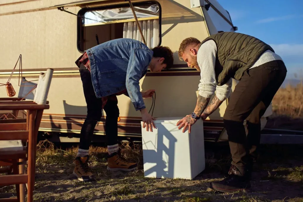 how-many-amps-does-a-mini-fridge-use-calculate-now